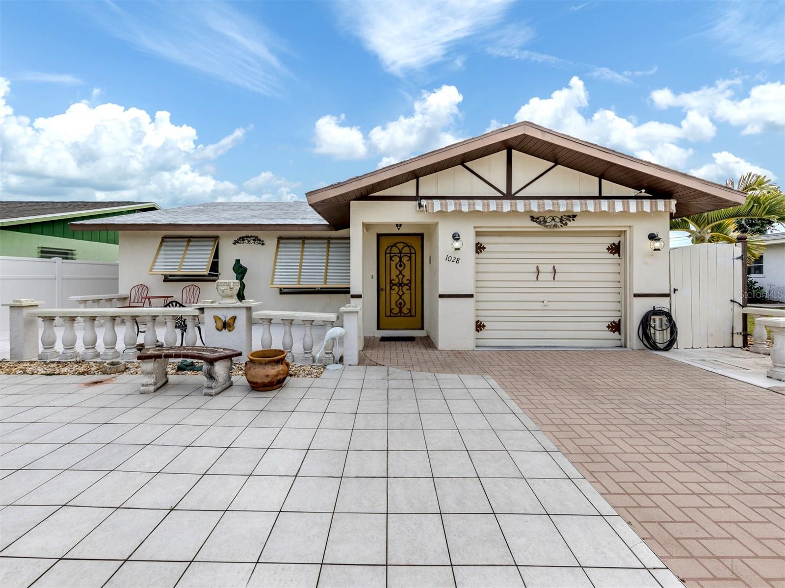 Image 2 of 36 For 1028 Lillian Street