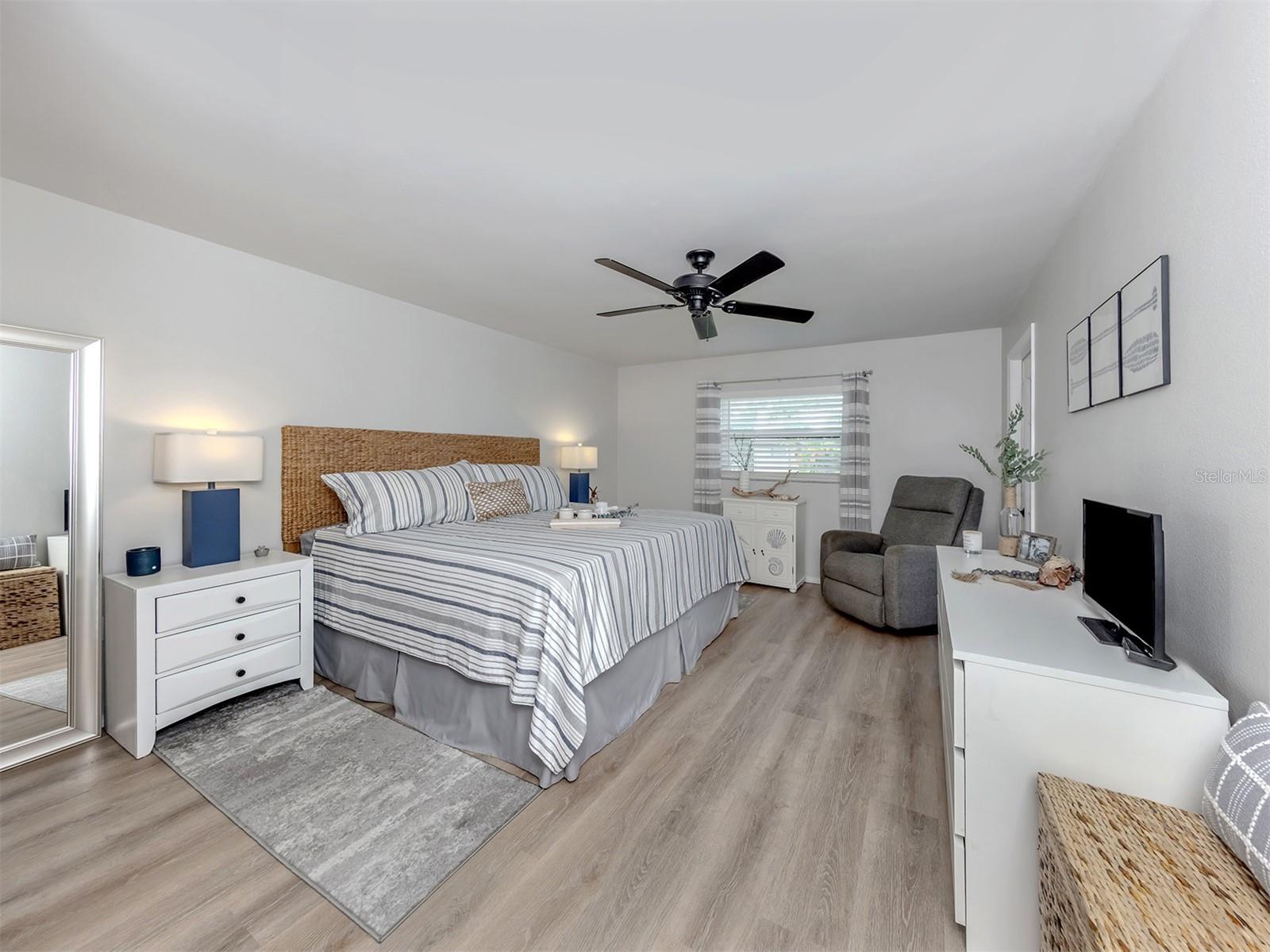 Image 18 of 39 For 400 Mission Trail E D