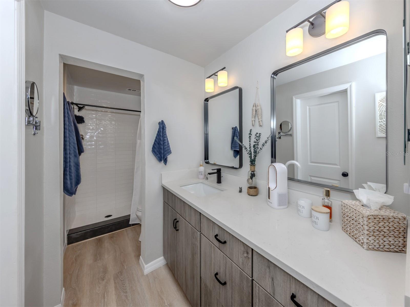 Image 20 of 39 For 400 Mission Trail E D