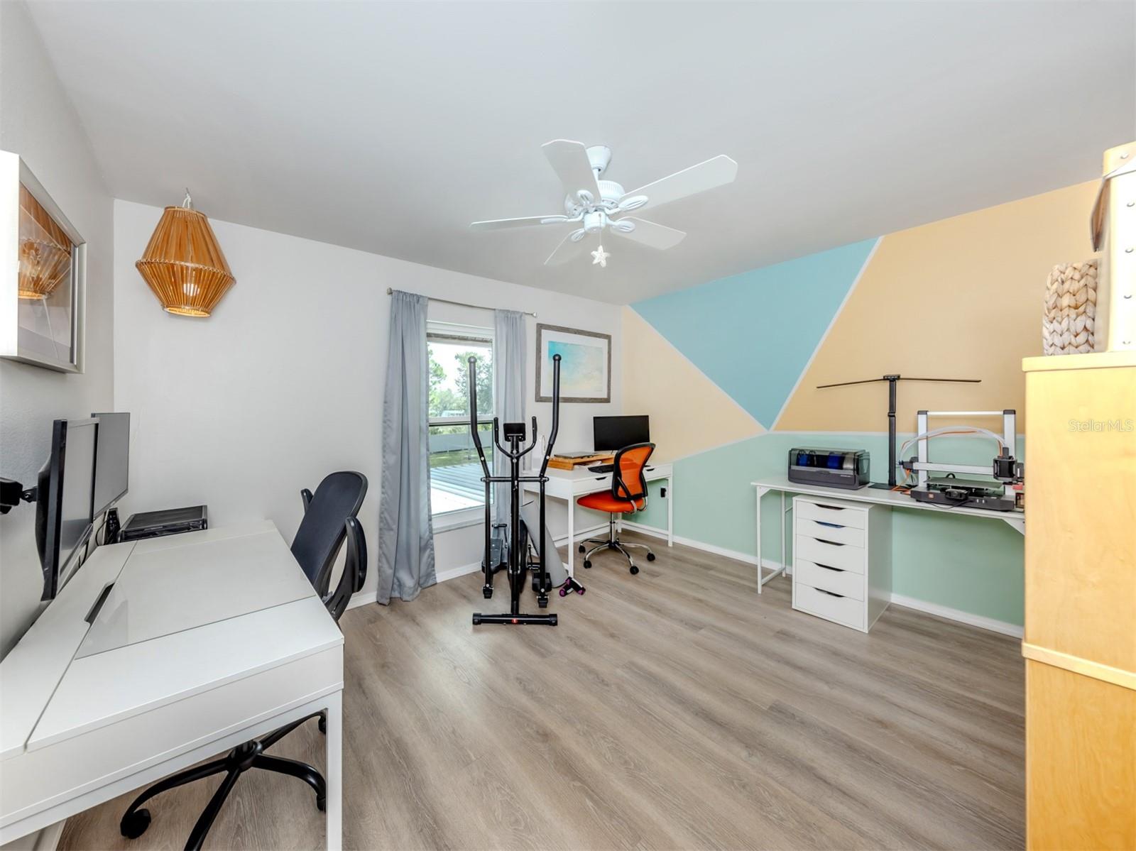 Image 22 of 39 For 400 Mission Trail E D