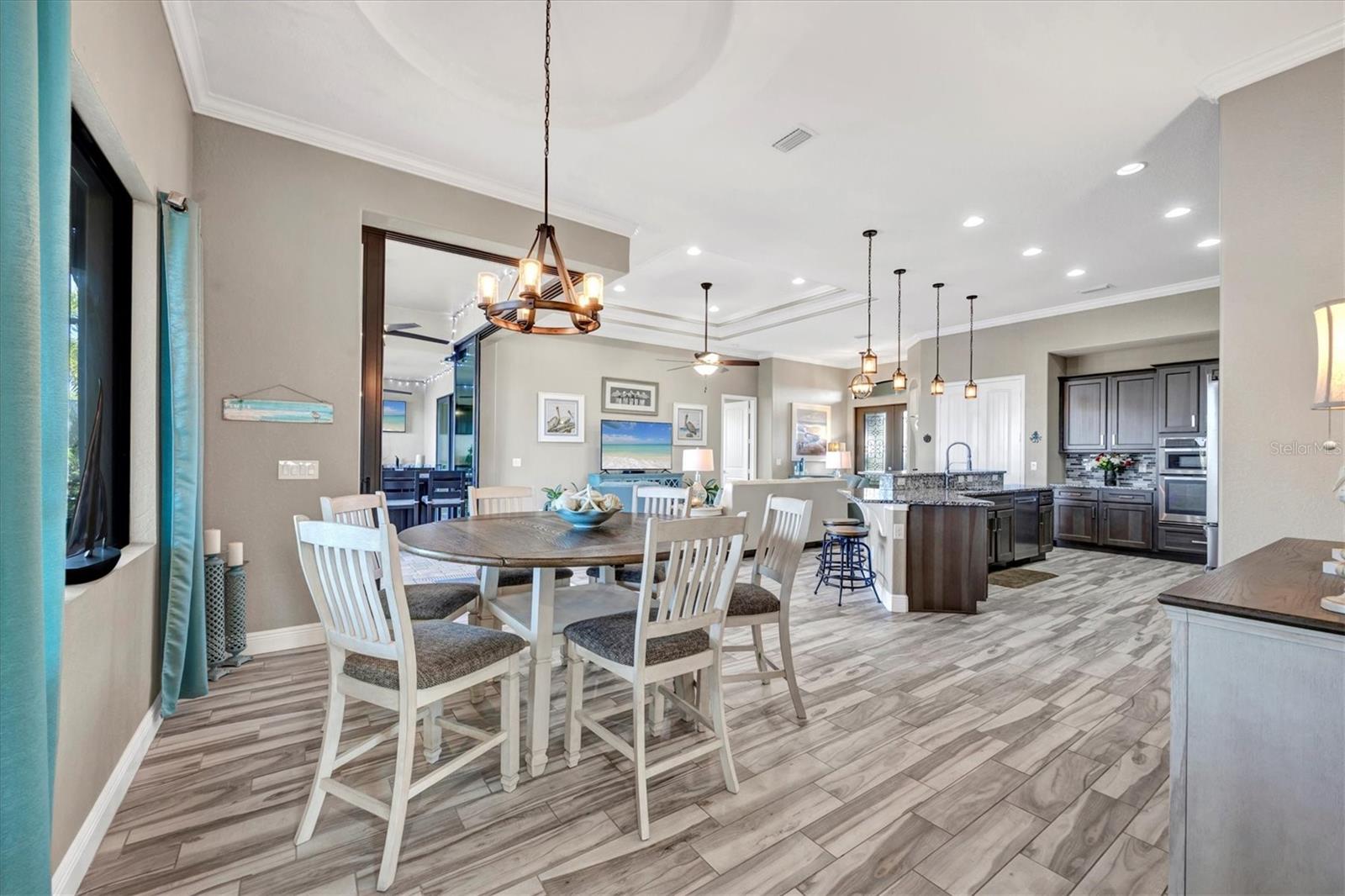 Image 28 of 81 For 10075 Kansas City Street