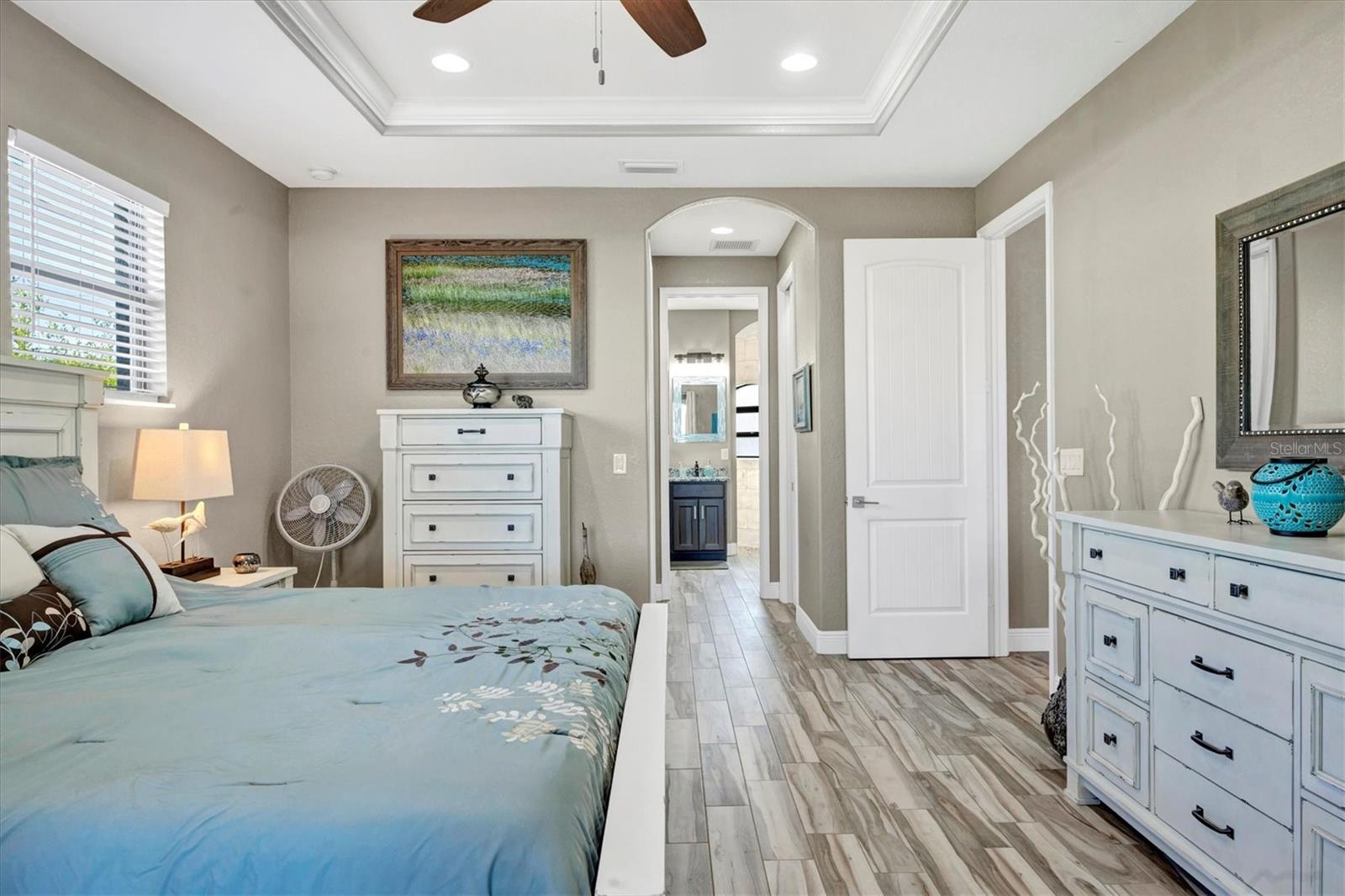 Image 32 of 81 For 10075 Kansas City Street