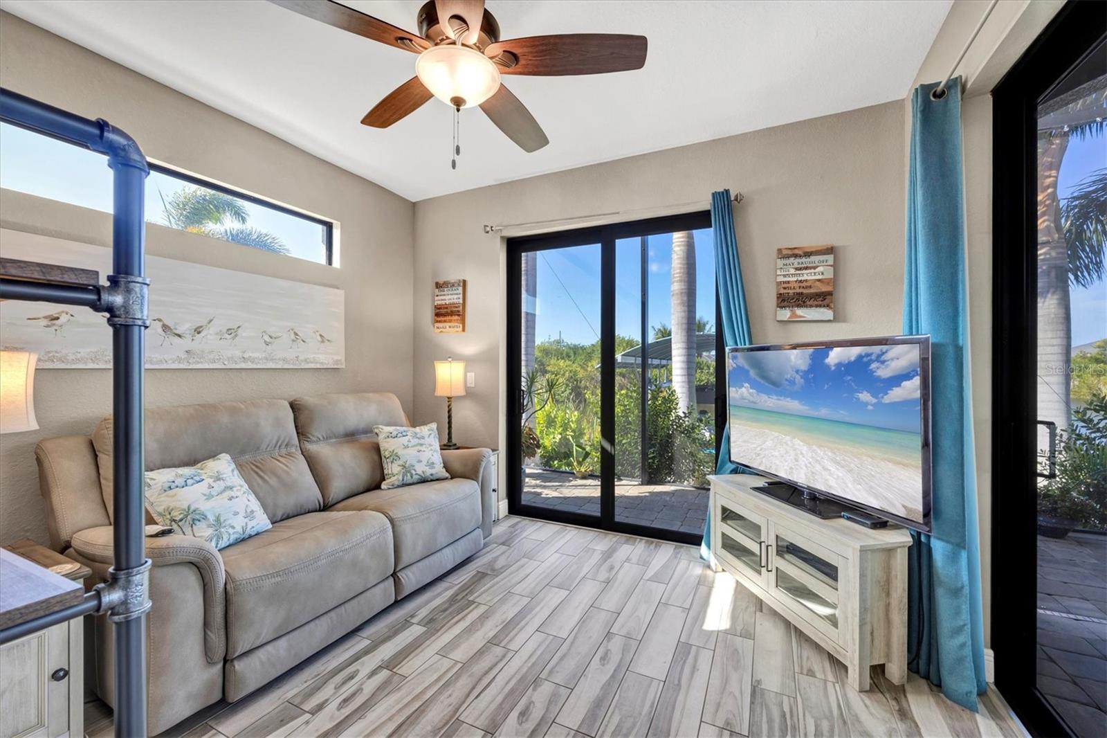 Image 37 of 81 For 10075 Kansas City Street