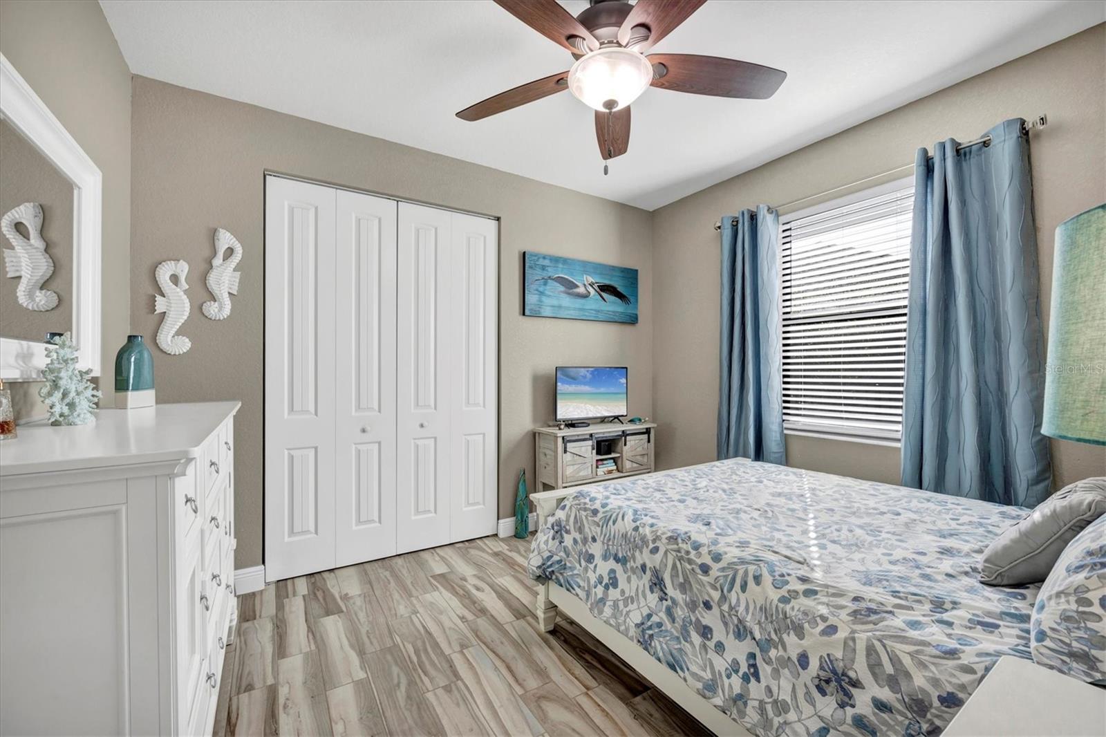 Image 39 of 81 For 10075 Kansas City Street