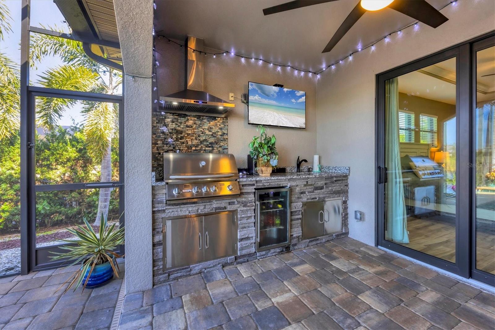 Image 42 of 81 For 10075 Kansas City Street