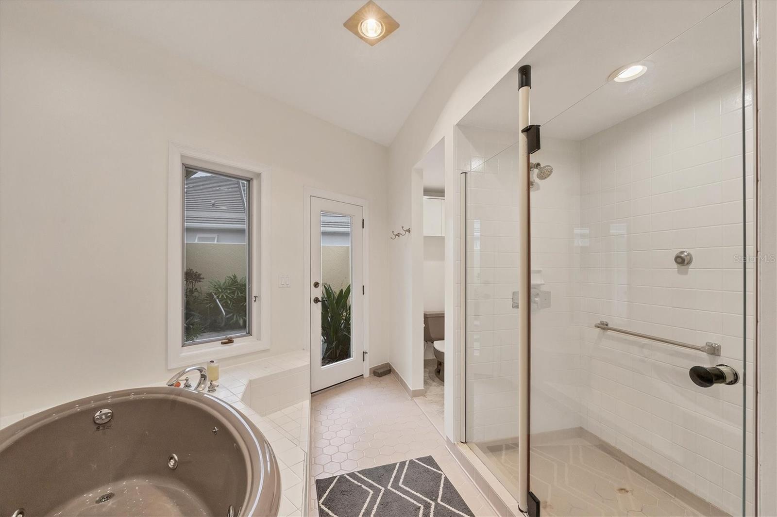 Image 17 of 66 For 823 Carnoustie Drive