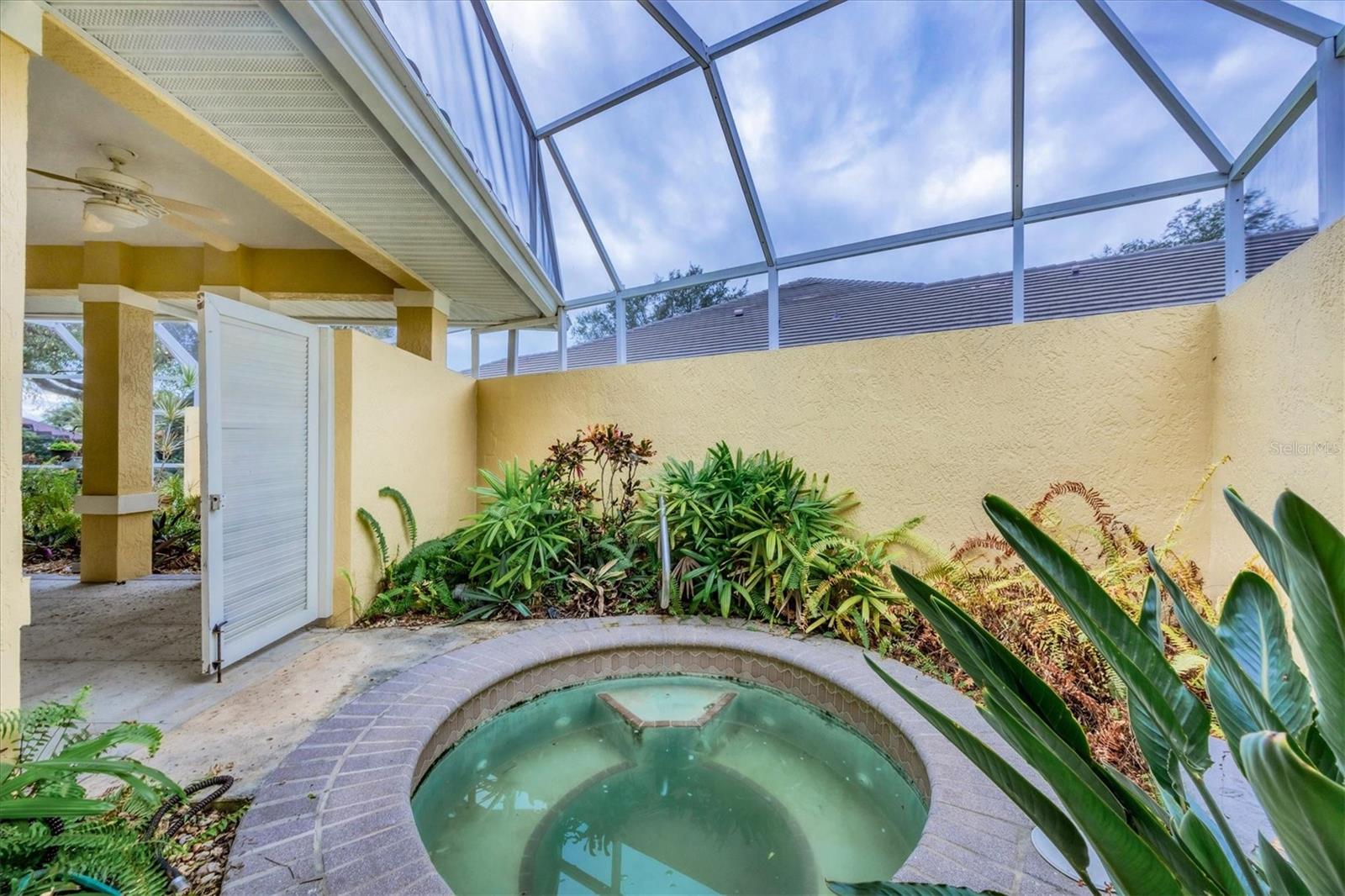 Image 18 of 66 For 823 Carnoustie Drive