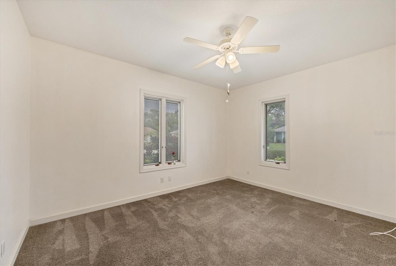 Image 22 of 66 For 823 Carnoustie Drive