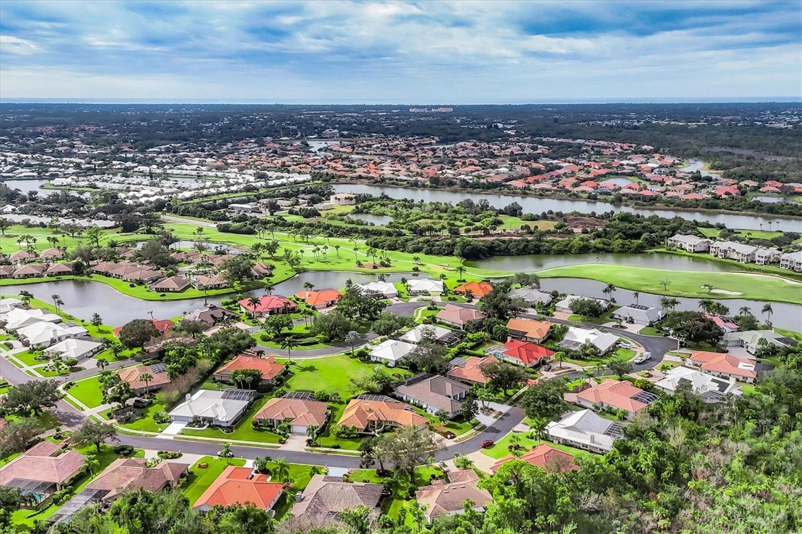 Image 32 of 66 For 823 Carnoustie Drive