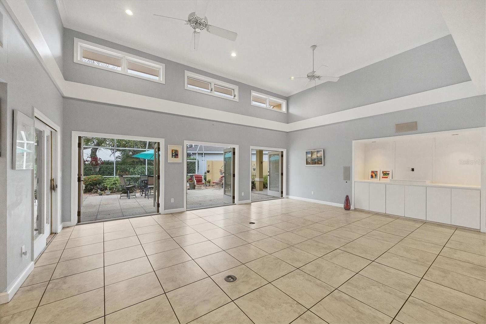 Image 9 of 66 For 823 Carnoustie Drive