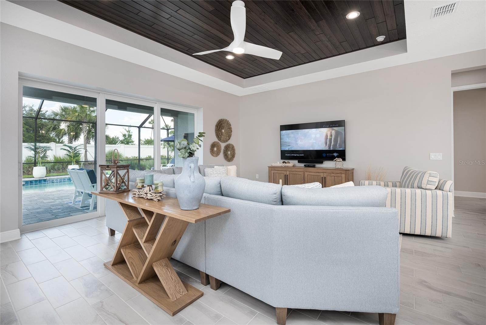 Image 19 of 57 For 12462 Vieste Court