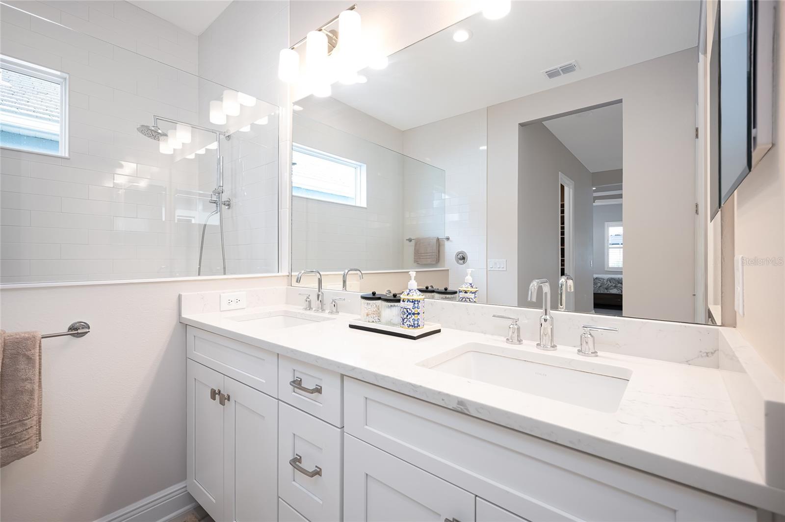 Image 32 of 57 For 12462 Vieste Court