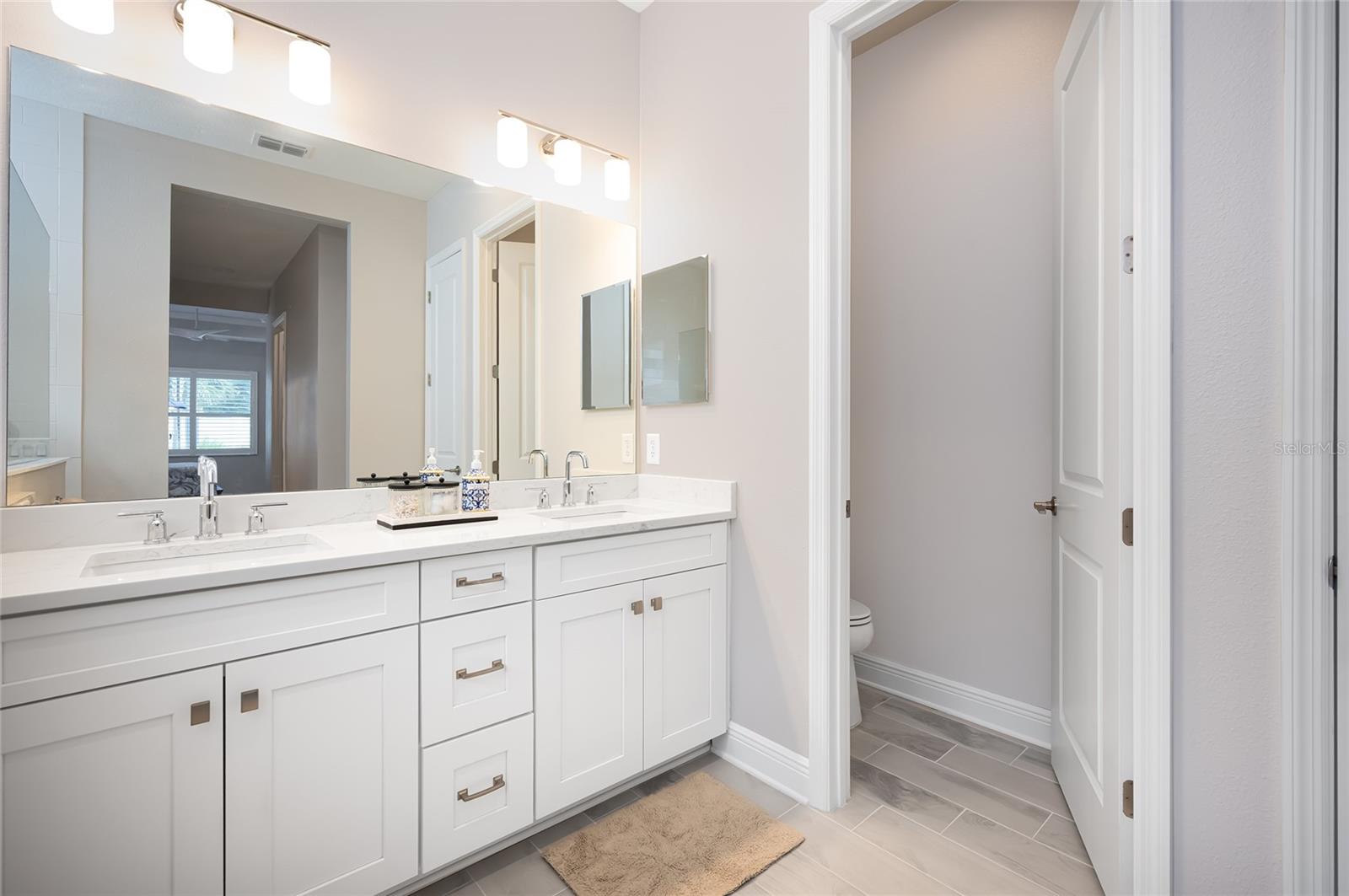 Image 34 of 57 For 12462 Vieste Court