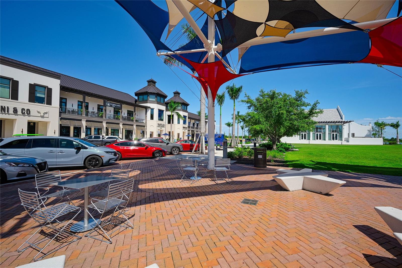 Image 46 of 57 For 12462 Vieste Court