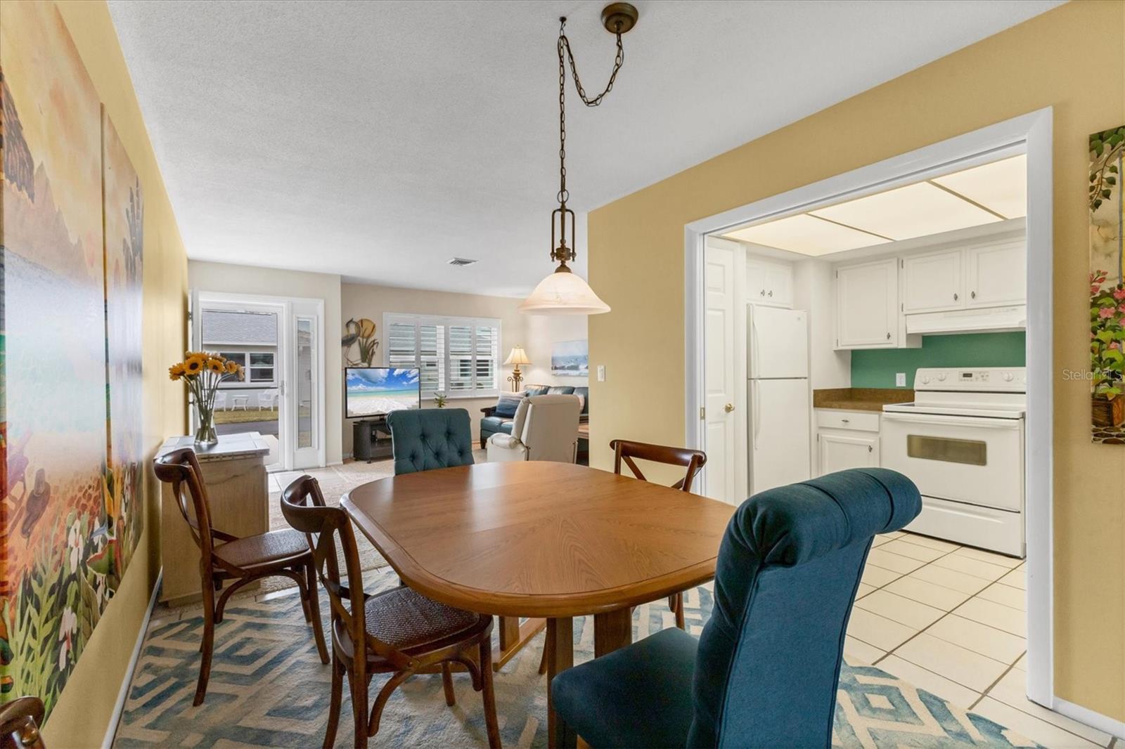 Image 10 of 50 For 1018 Beach Manor Circle 40