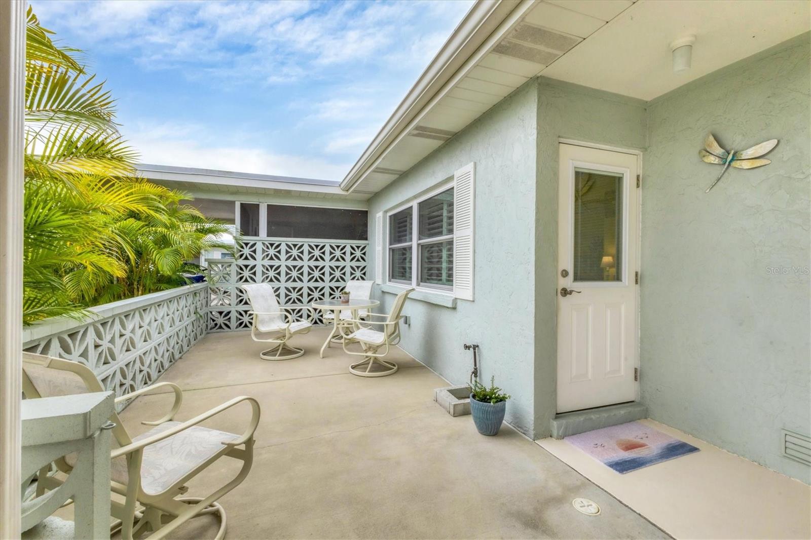 Image 30 of 50 For 1018 Beach Manor Circle 40