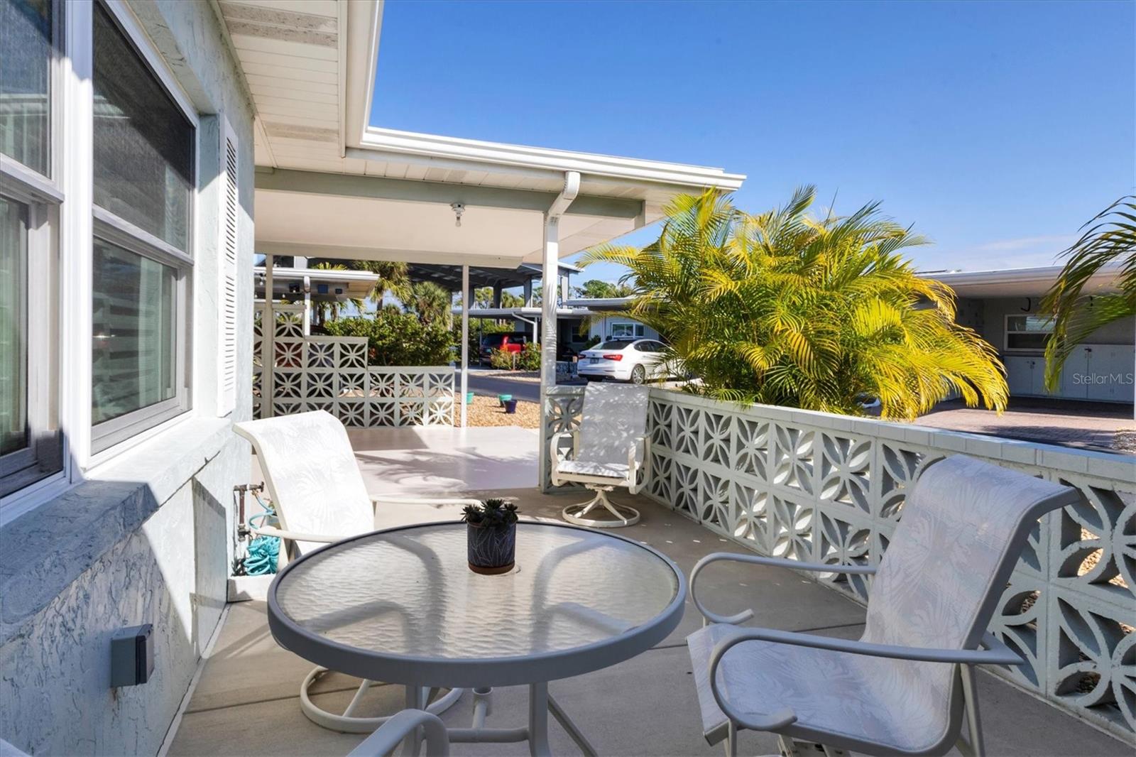 Image 32 of 50 For 1018 Beach Manor Circle 40