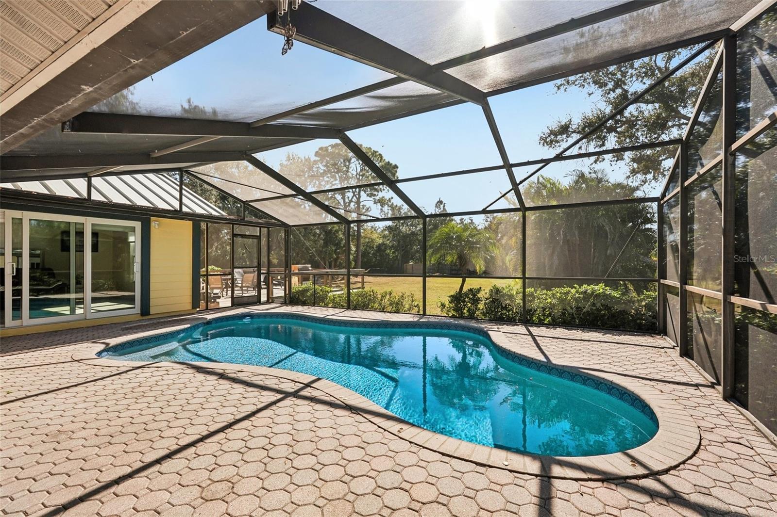 Image 5 of 78 For 600 Shetland