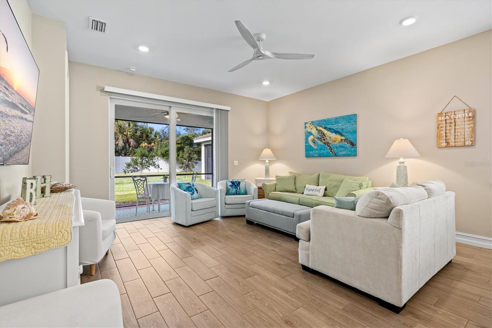 Image 12 of 74 For 208 Ibiza Loop