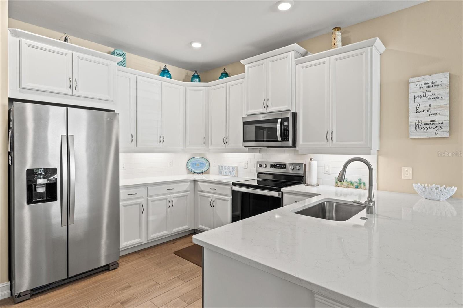 Image 18 of 74 For 208 Ibiza Loop