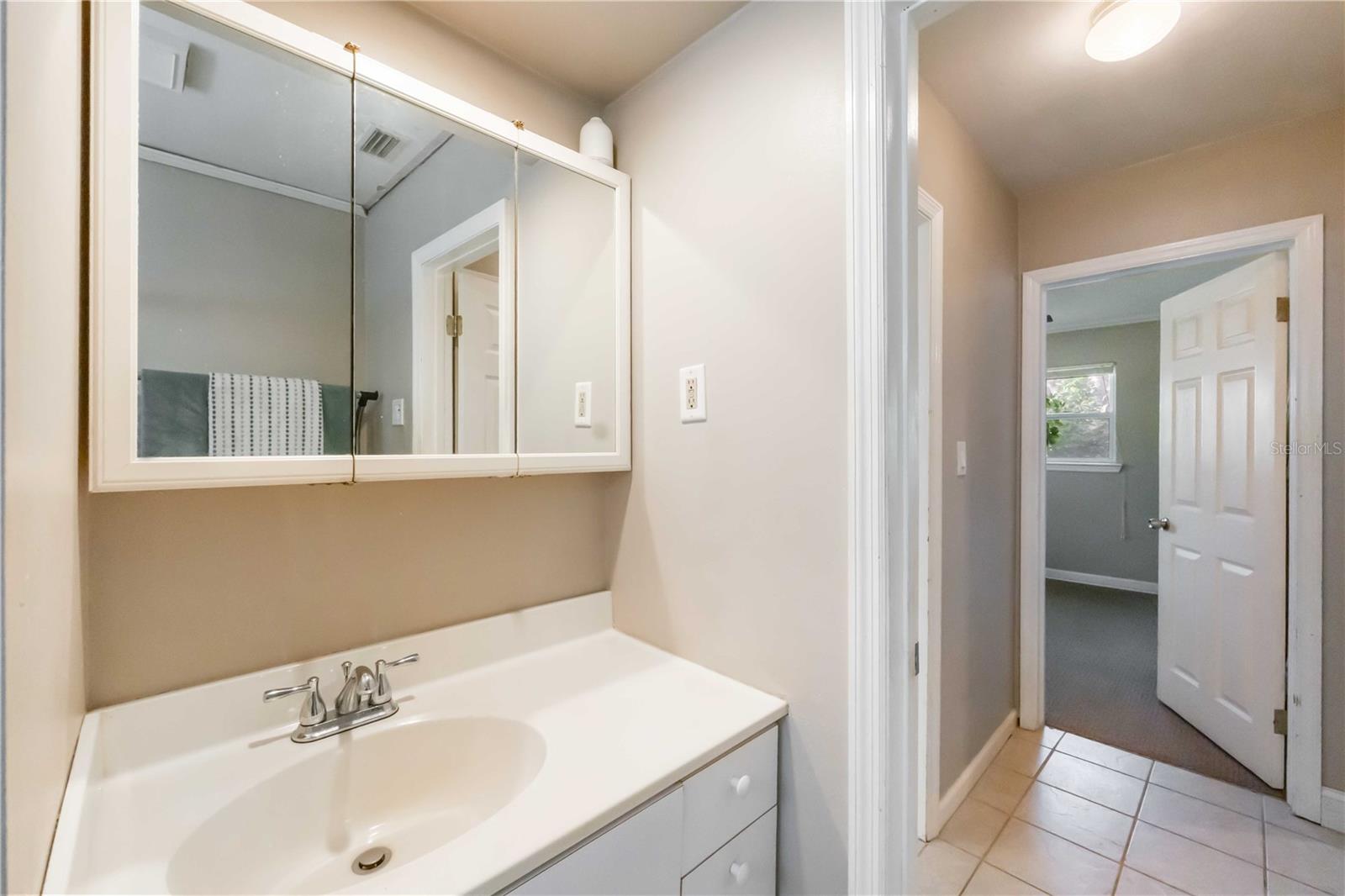 Image 25 of 55 For 300 Field Avenue E