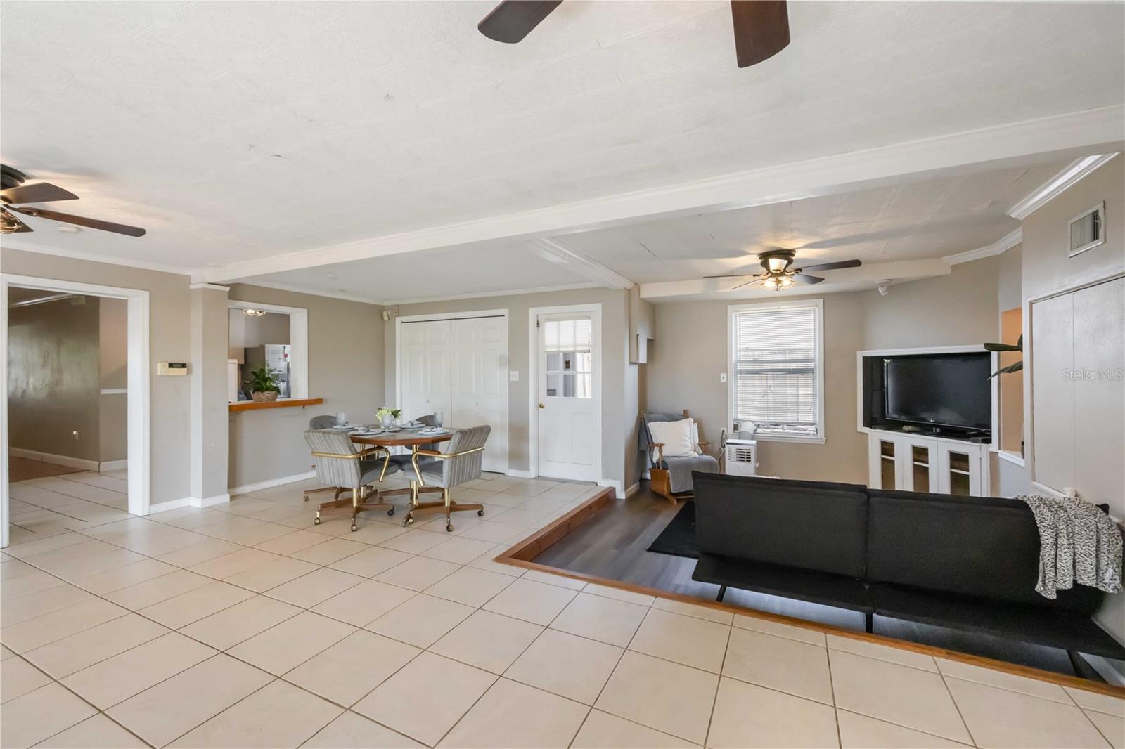 Image 28 of 55 For 300 Field Avenue E