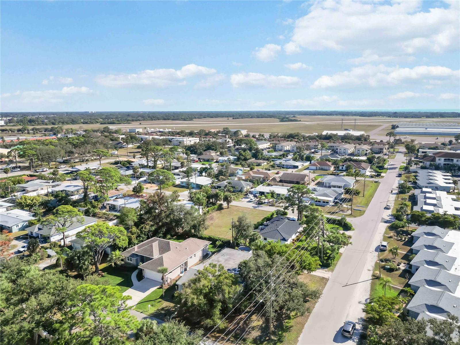 Image 47 of 55 For 300 Field Avenue E