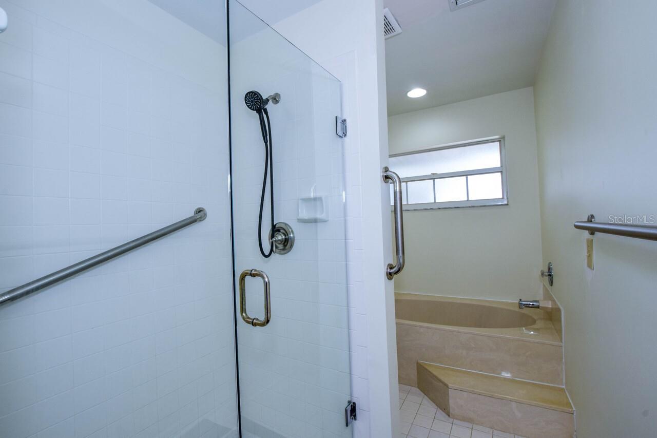 Image 20 of 64 For 768 Harrington Lake Drive N 106