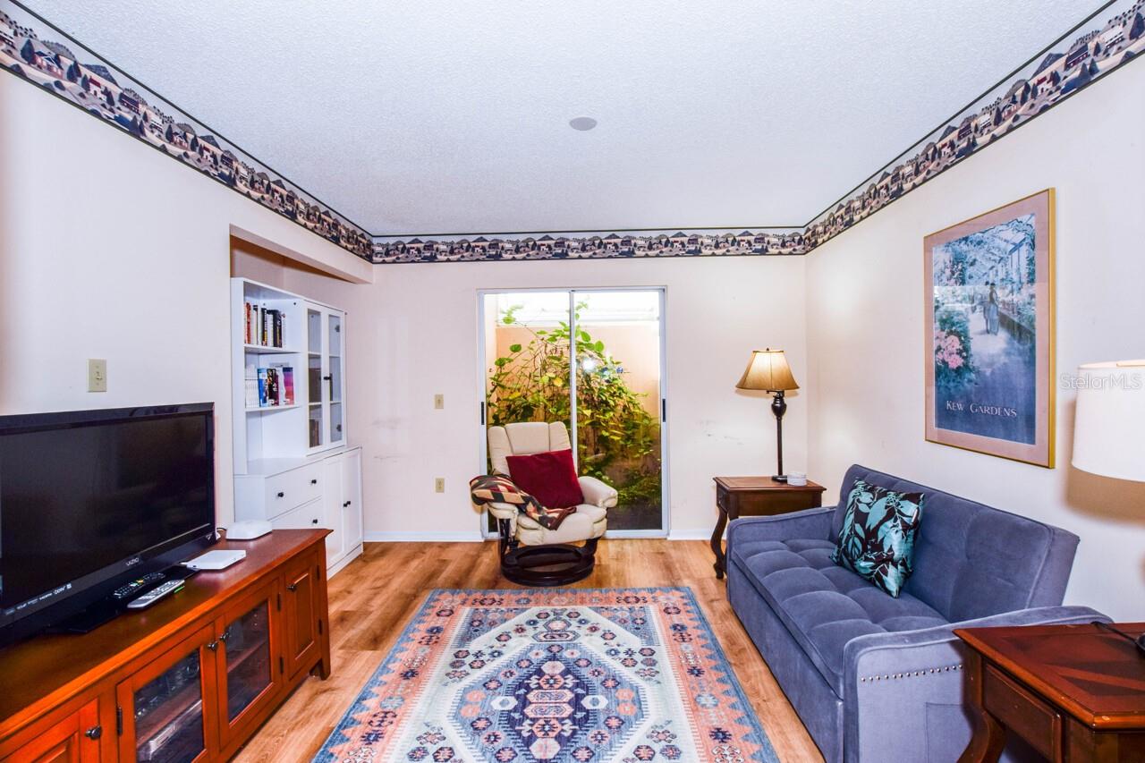 Image 26 of 64 For 768 Harrington Lake Drive N 106