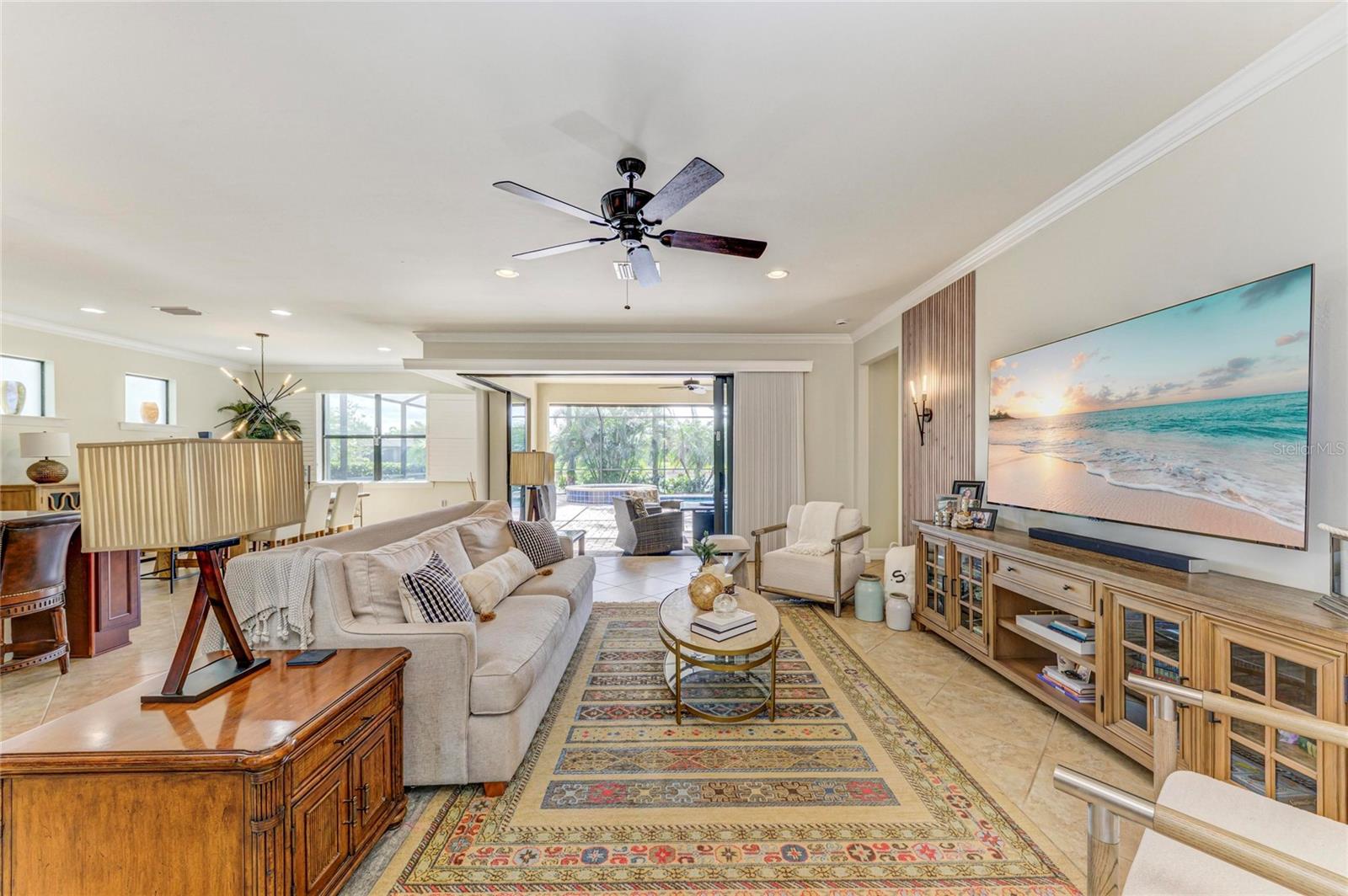 Image 15 of 58 For 13837 Neviano Street