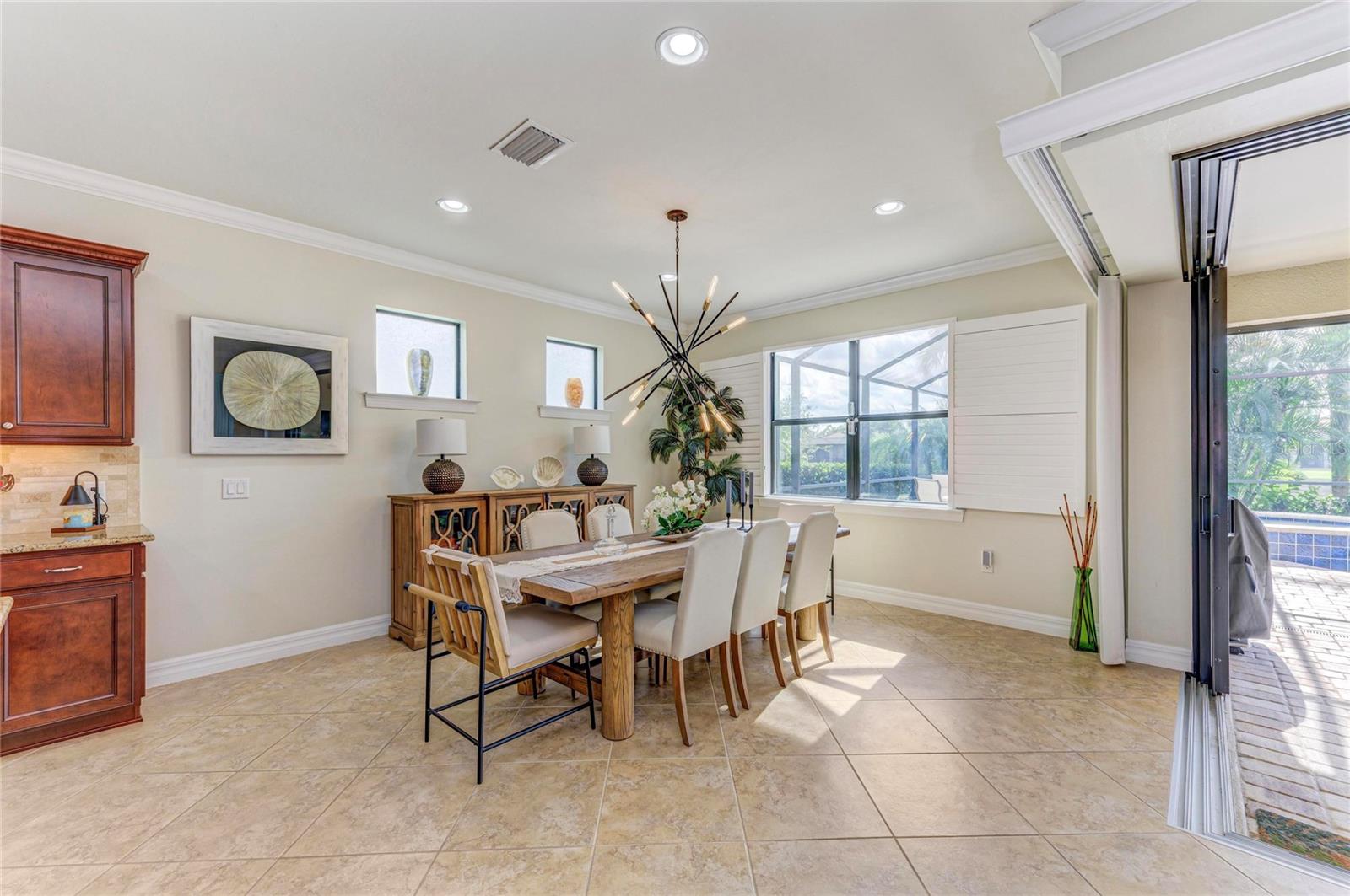 Image 19 of 58 For 13837 Neviano Street