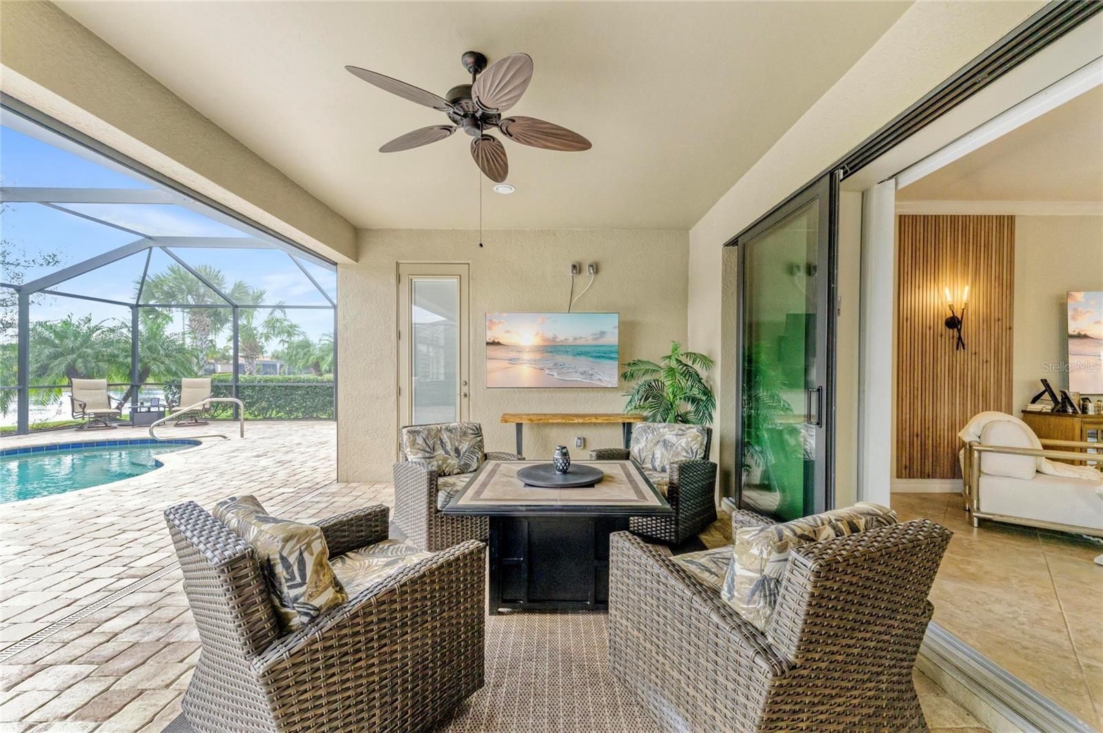 Image 22 of 58 For 13837 Neviano Street