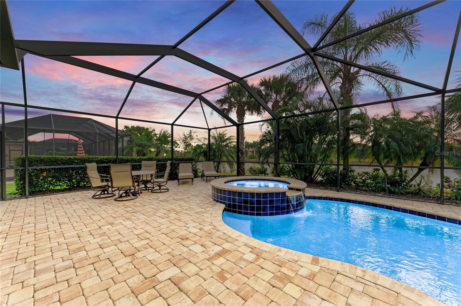 Image 23 of 58 For 13837 Neviano Street