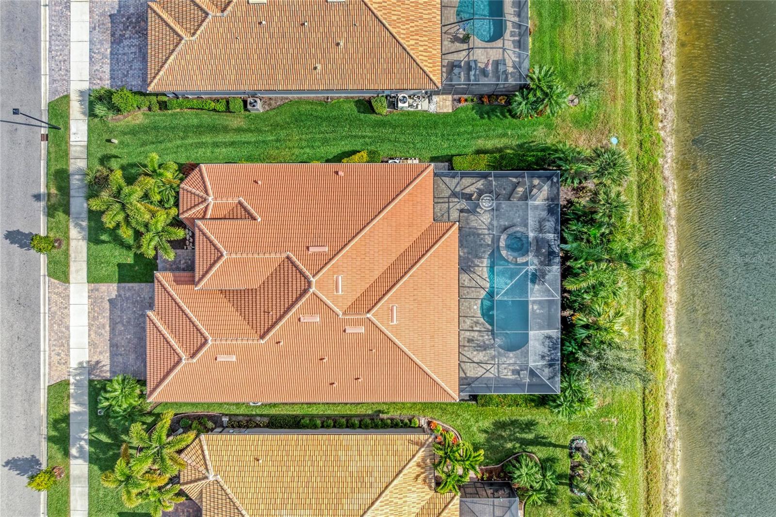 Image 3 of 58 For 13837 Neviano Street