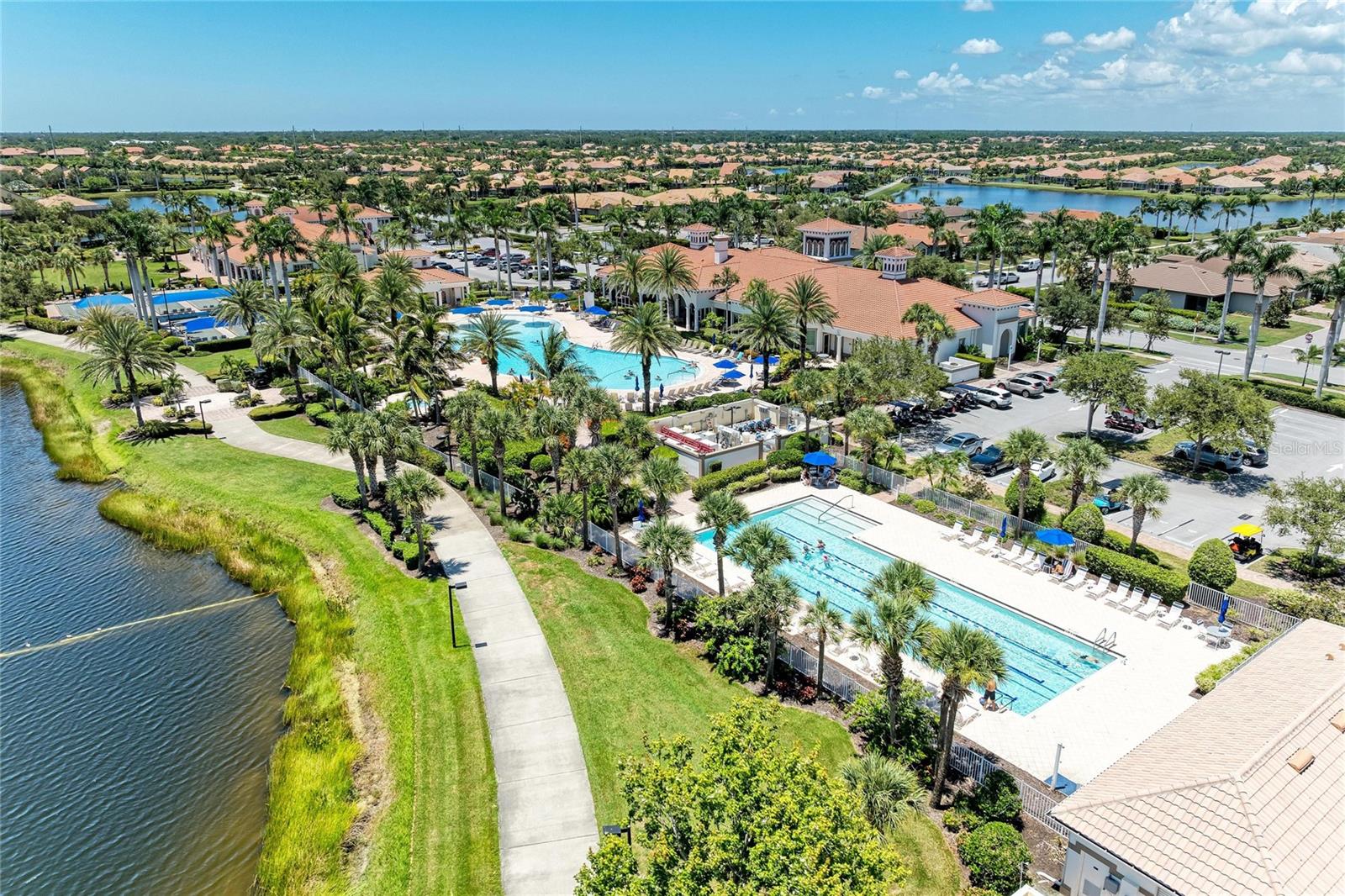 Image 46 of 58 For 13837 Neviano Street