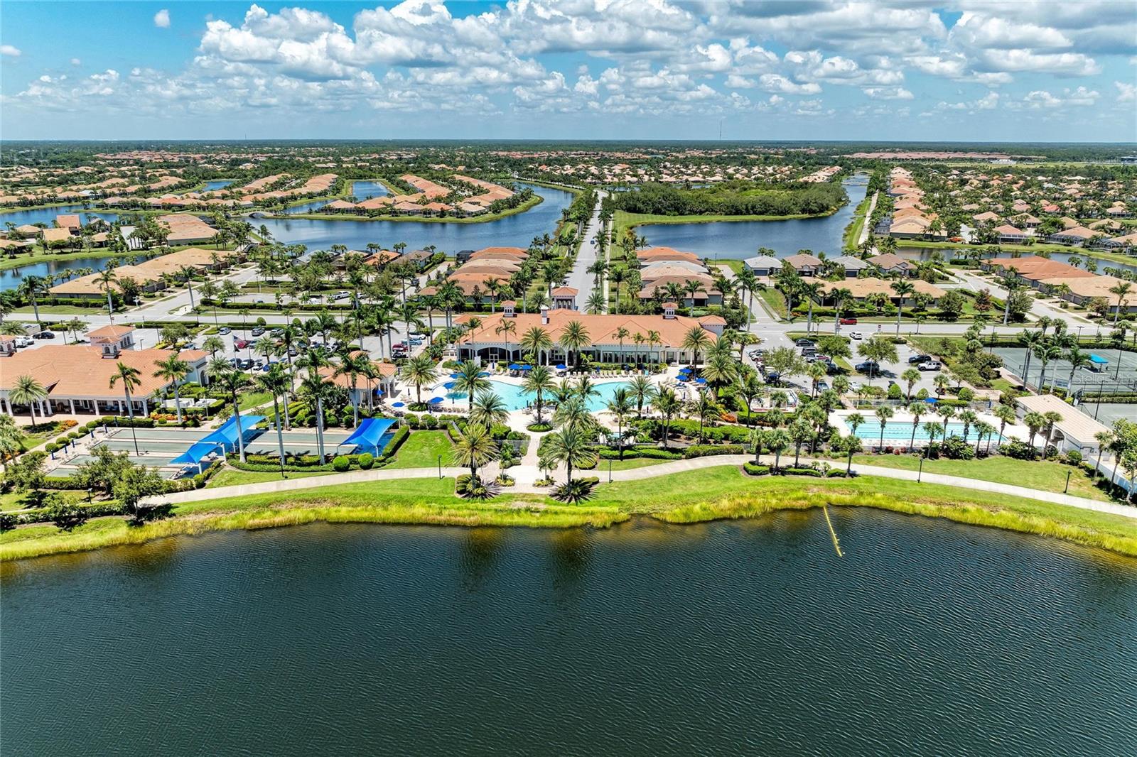 Image 51 of 58 For 13837 Neviano Street