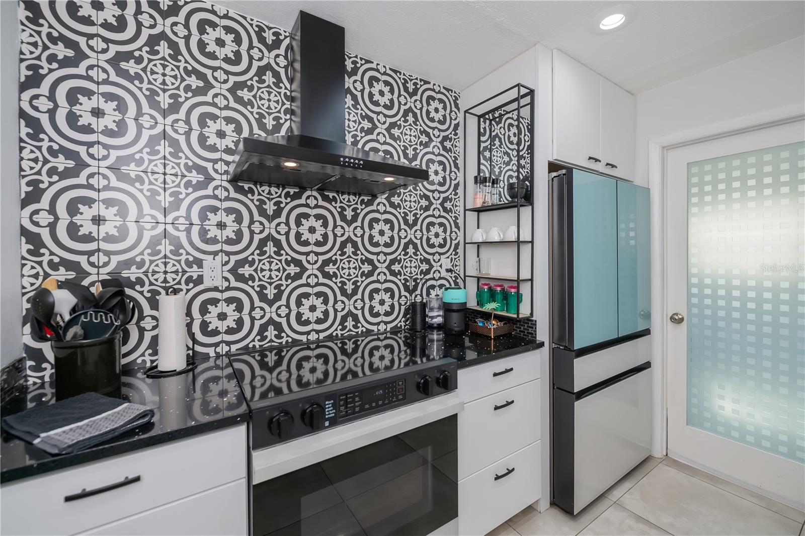 Image 24 of 89 For 443 Belmont Avenue