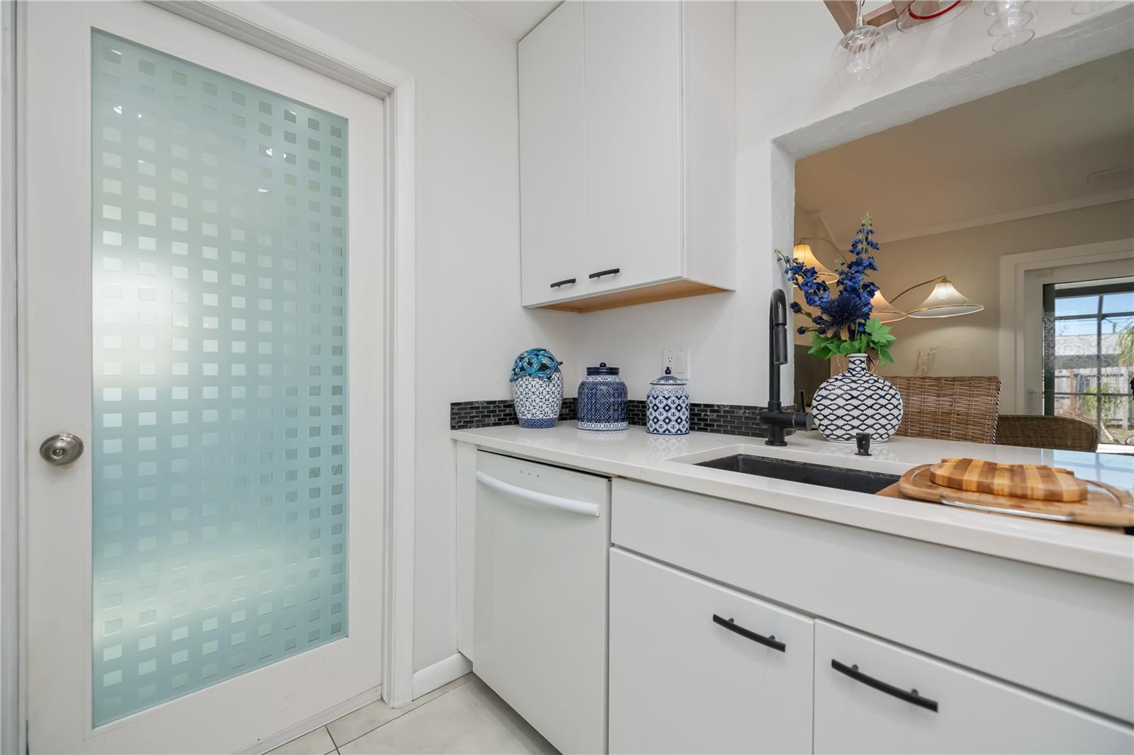 Image 26 of 89 For 443 Belmont Avenue