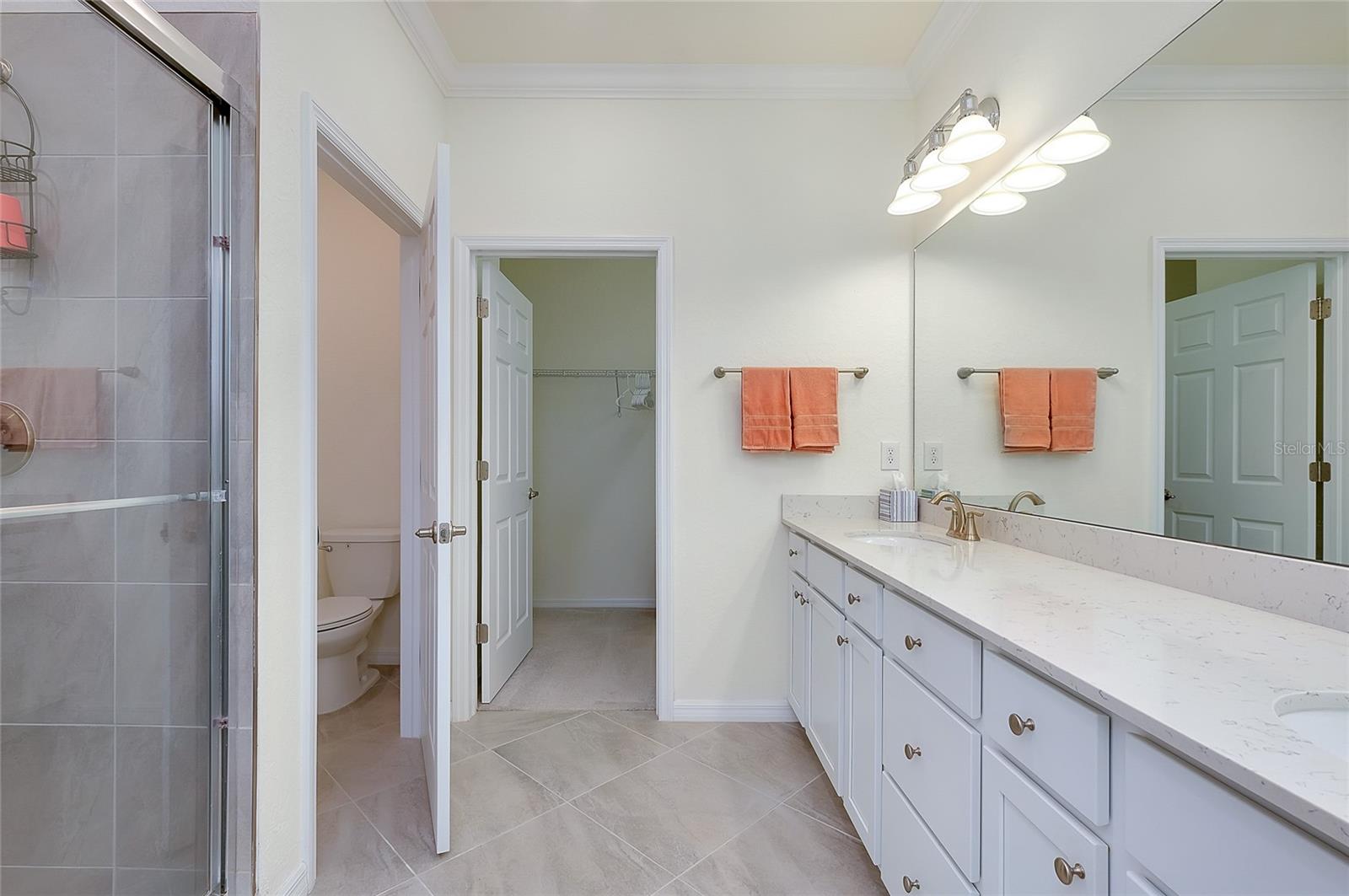 Image 6 of 73 For 10063 Crooked Creek Drive 202