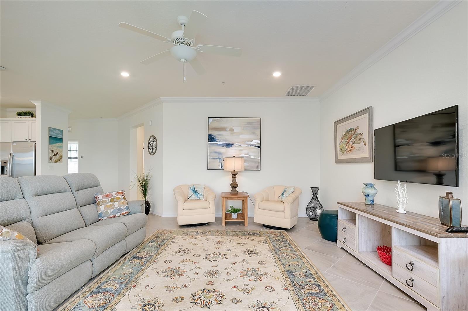 Image 9 of 73 For 10063 Crooked Creek Drive 202