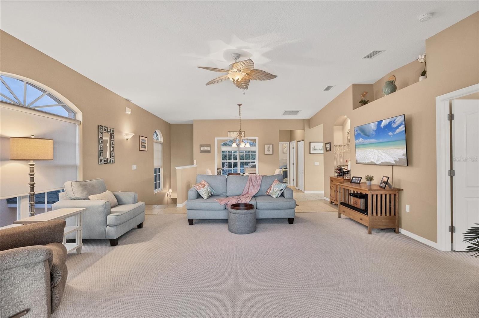 Image 5 of 71 For 308 Gondola Park Drive 308