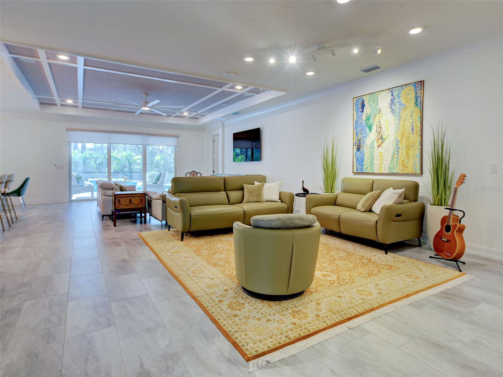 Image 16 of 97 For 425 Baneberry Court