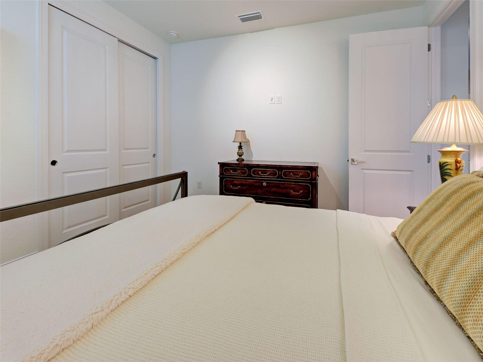 Image 44 of 97 For 425 Baneberry Court