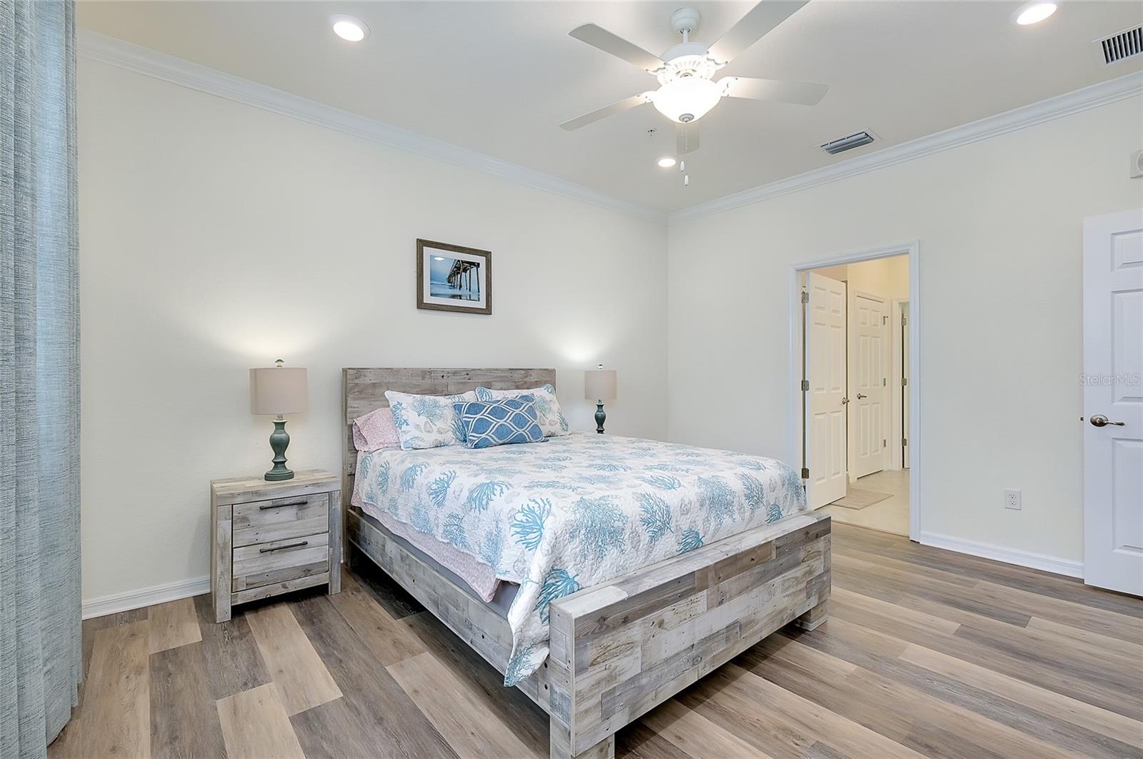 Image 25 of 63 For 10063 Crooked Creek Drive 202