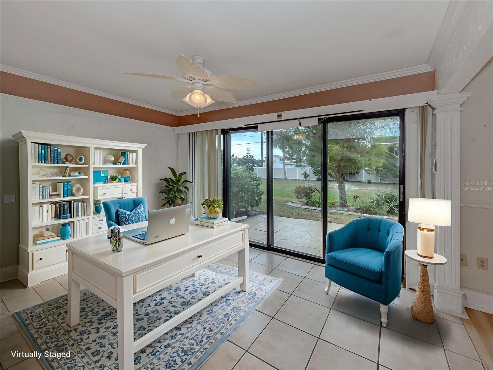 Image 14 of 43 For 647 Foxwood Boulevard