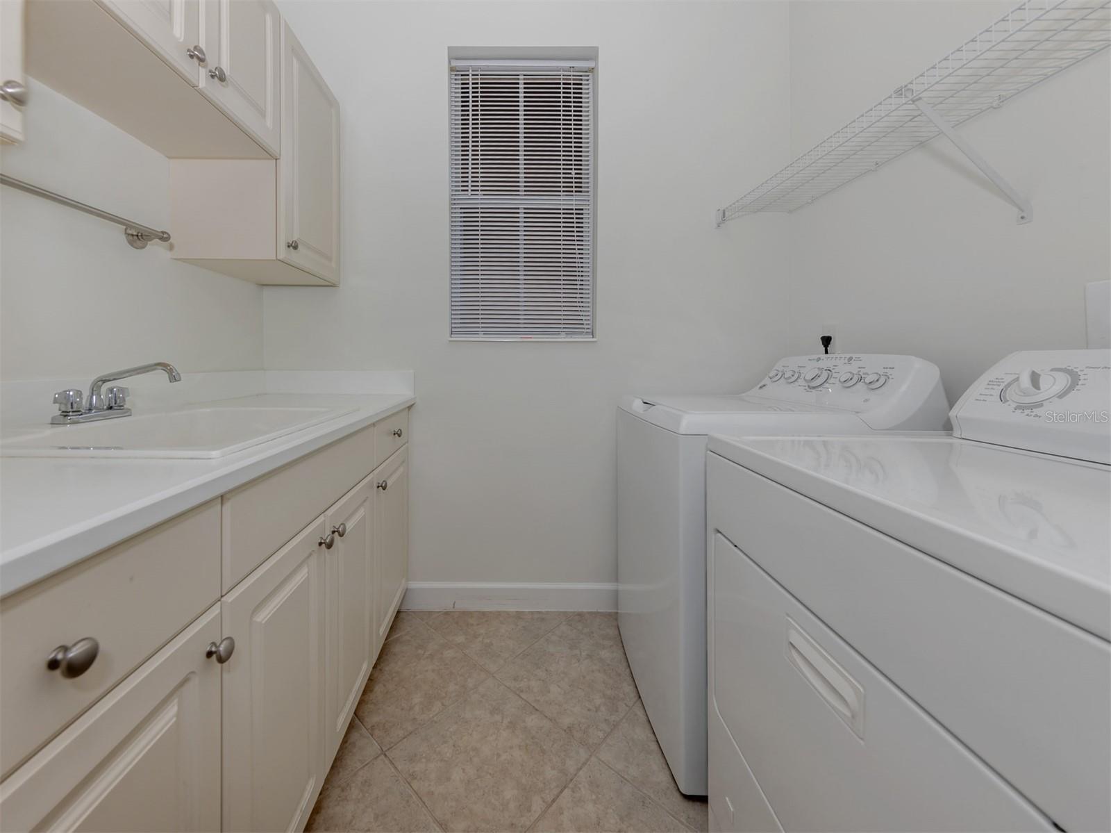 Image 24 of 75 For 141 Medici Terrace