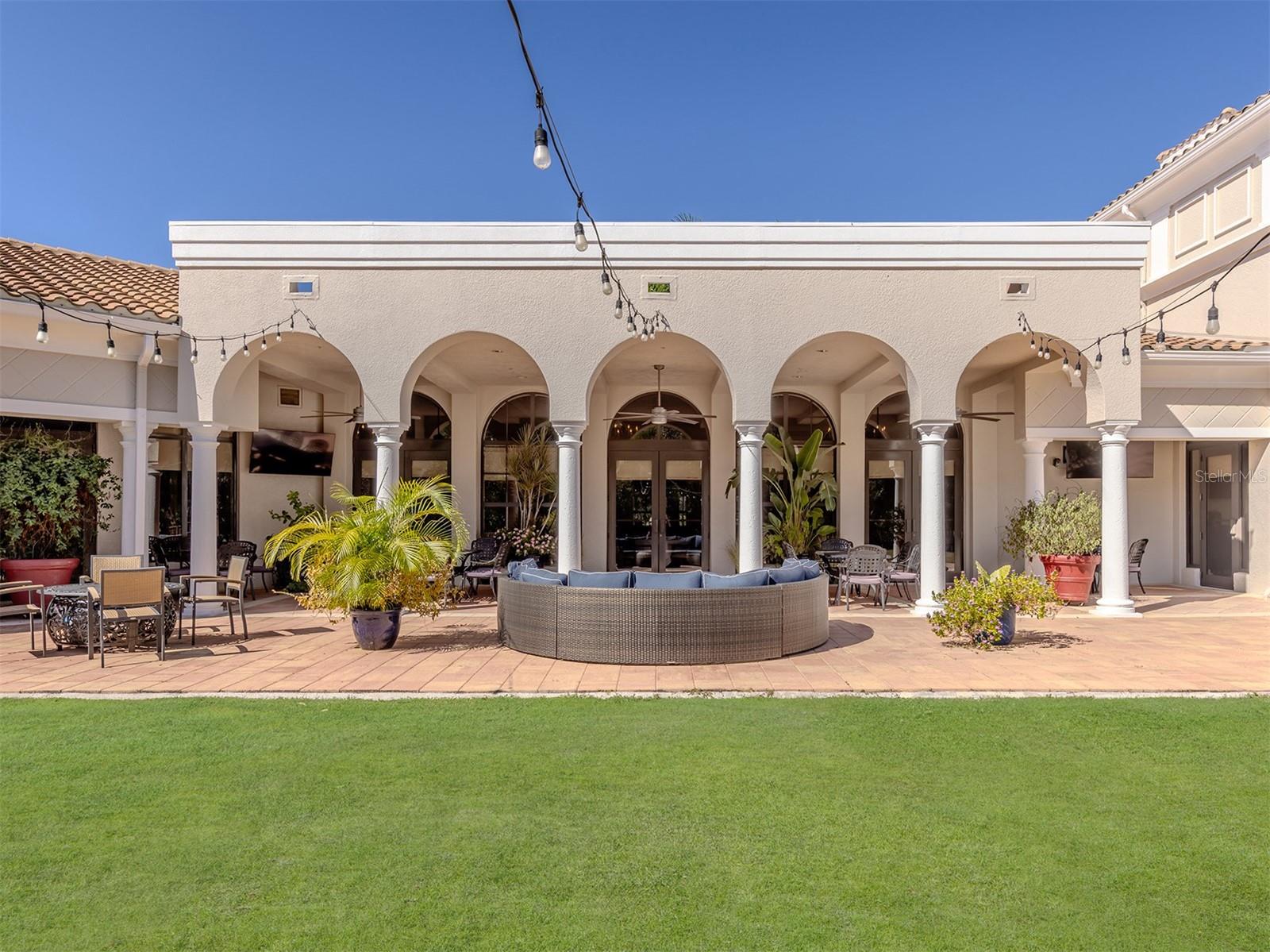 Image 32 of 75 For 141 Medici Terrace