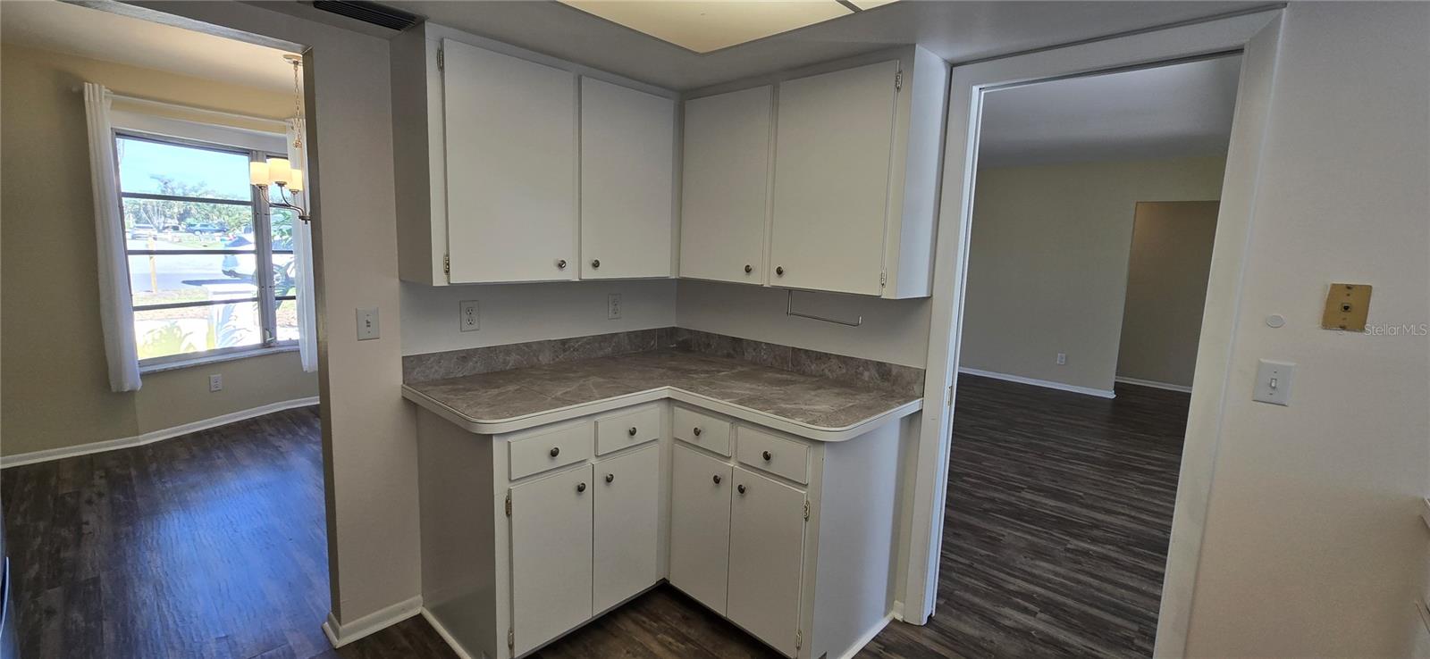 Image 15 of 42 For 2608 Oneida Road