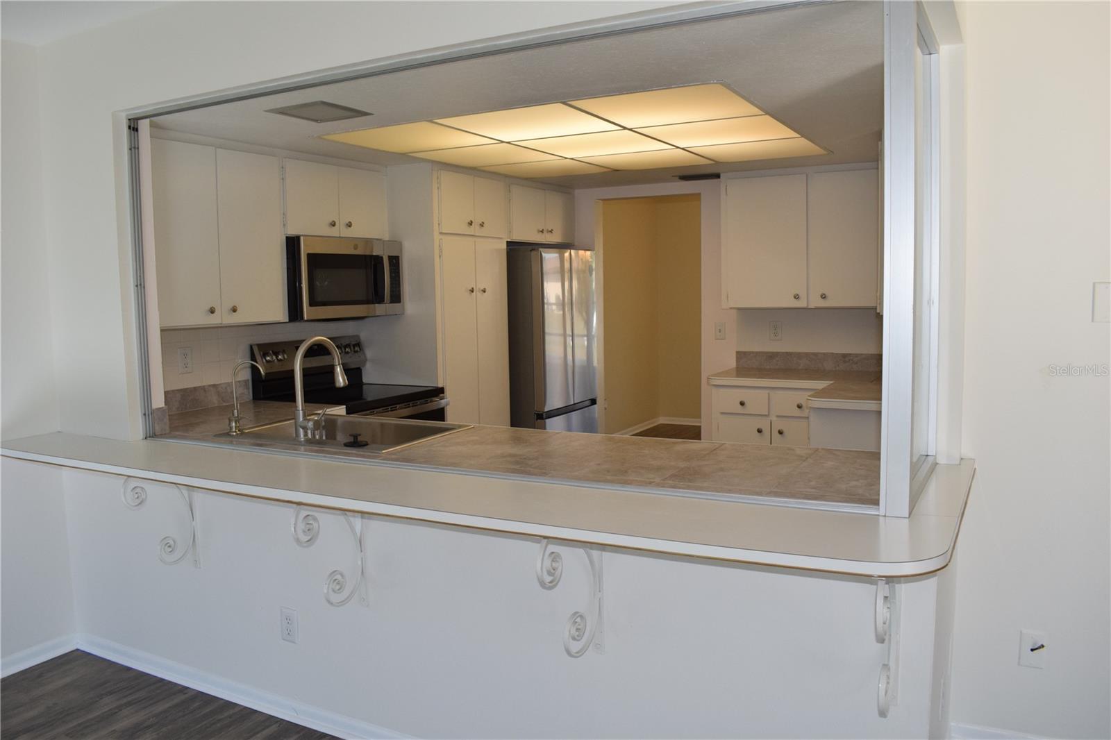 Image 16 of 42 For 2608 Oneida Road