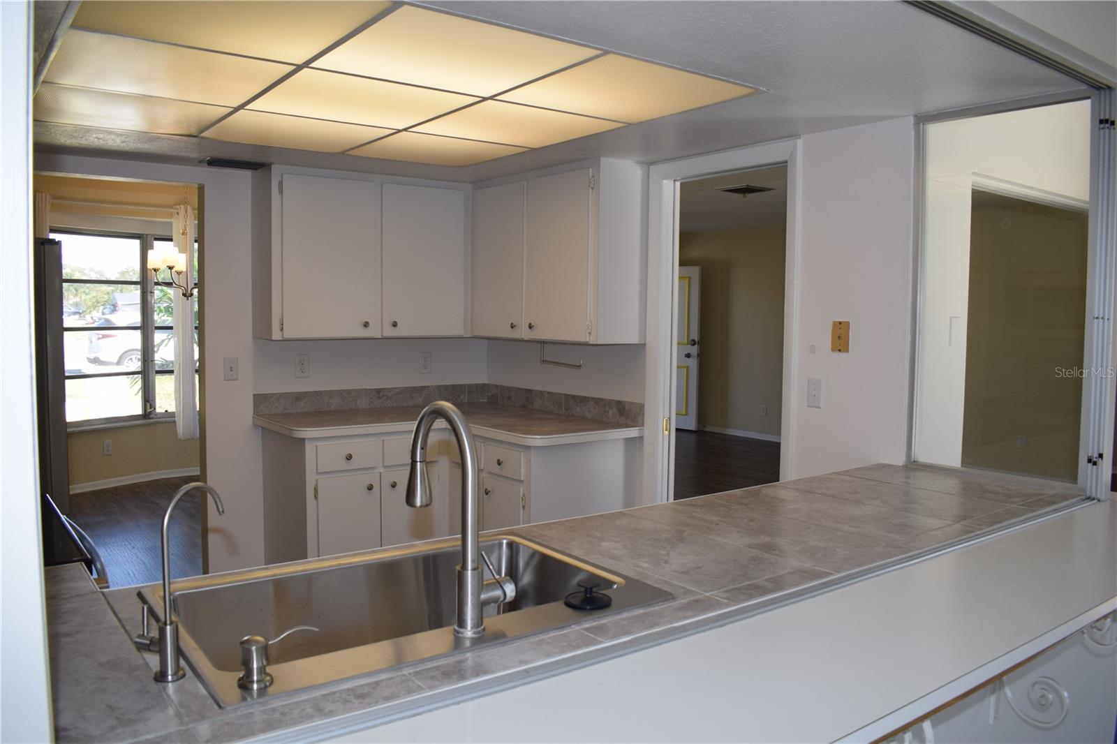 Image 17 of 42 For 2608 Oneida Road